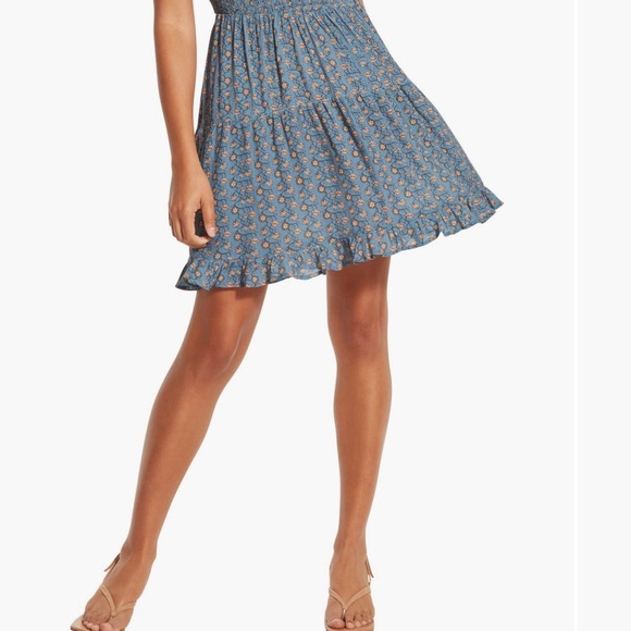 WISHLIST Floral Open Back Tiered Dress/blue size L - Picture 2 of 5